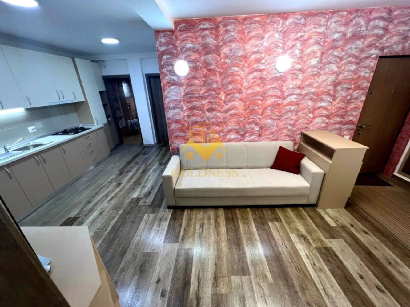 3 camere open space, modern, curte, parcare, Buna Ziua, Zona LIDL - GOLDNESS Imobiliare vă propune spre închiriere un apartament complet mobilat și utilat, la parter într-un imobil de 3 etaje, în cartierul Buna Ziua. Apartamentul este compartimentat astfel: - dormitor cu pat matrimonial, dressing, noptiere, birou - dormitor cu pat pentru o persoana, dressing, noptiera, birou - living cu bucatarie open-space complet utilată, canapea extensibla, loc de servit masa - baie cu vană, calorifer port prosop inox și dulap pentru depozitare. - terasa 20 mp Imobilul este dotat cu toate cele necesare- centrală proprie, mașină de spălat haine, frigider, plită electrică, hotă, TV, etc. Se află în apropierea stațiilor de transport în comun, magazine, restaurante, spații verzi, farmacii, etc. Dispune de loc de parcare! Dacă sunteți interesați de acest apartament și doriți să îl vizionați, dar și pentru alte oferte sau detalii nu ezitați să ne contactați telefonic sau prin e-mail - goldnessimobiliare@gmail.com. Vă stăm la dispoziție! Pentru intermediere se percepe un comision de 50% din prețul chiriei! }}