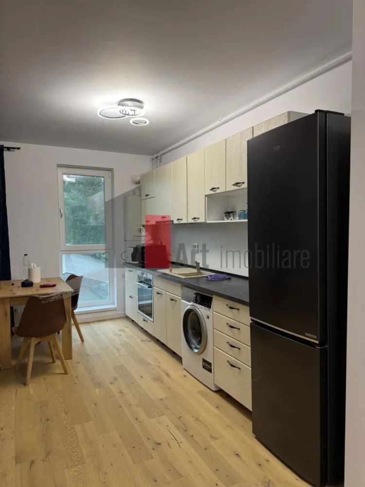 Apartament 3 camere Crângași -Grozavesti - Politehnica - cu loc de parcare - Va propunem spre vanzare partament modern, situat în complexul Trio Bridge View, construit în 2023. 
Locuința se află la etajul 1 și are o suprafață utilă de 68,47 mp.

Compartimentare eficientă, ideală atât pentru locuit, cât și pentru investiție.

Se vinde complet mobilat și utilat, exact ca în poze – gata de mutare imediată, fără investiții suplimentare.

Detalii:
- 3 camere
- Etaj 1
- Suprafață utilă: 68,47 mp
- Bloc construit în 2023
- Loc de parcare subteran inclus in pret