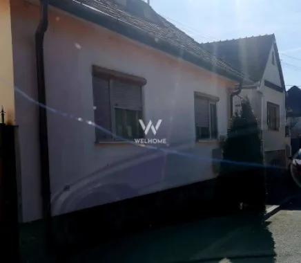 Logo Welhome Imobiliare logo