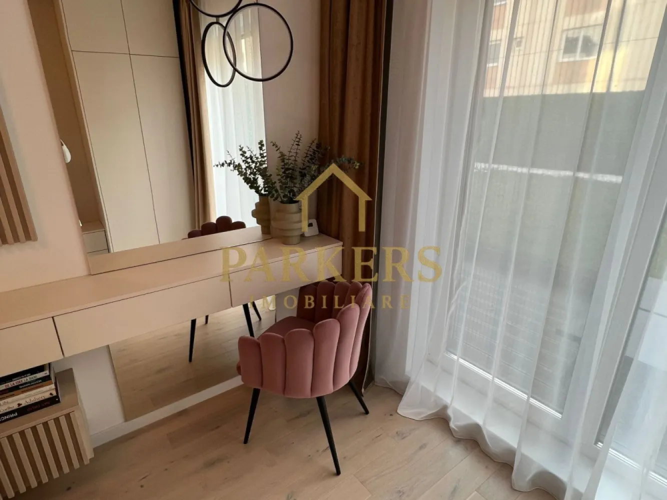 Apartament modern 2 camere și grădină proprie, semicentral-Record Park