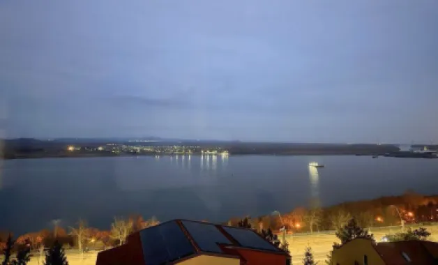 Inchiriere - 3 camere mobilate si utilate premium - Faleza Dunarii