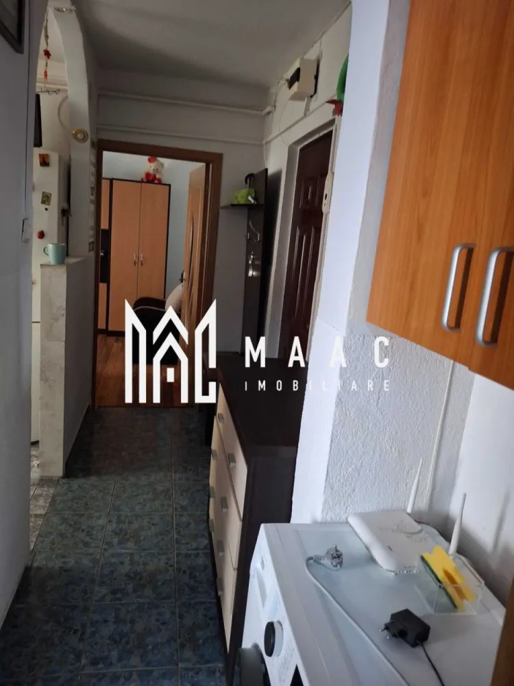 Apartament 2 camere de închiriat | Valea Aurie, Sibiu | 2 balcoane - Apartament cu 2 camere de închiriat în Valea Aurie, Sibiu, cu 60 mp utili, compartimentare decomandată și două balcoane, complet mobilat și utilat pentru mutare rapidă.

Detalii proprietate:
• Suprafață utilă de 60 mp și suprafață construită de 72 mp
• Compartimentare decomandată: living, dormitor, bucătărie, baie, cămară și spațiu pentru depozitare
• Etaj 4 din 8 într-un imobil finalizat, dotat cu lift
• Stare interioară bună, construcție din cărămidă, an construcție 1980
• Două balcoane, dintre care unul de serviciu
• Se închiriază complet mobilat și utilat
• Dotări menționate: centrală termică proprie, ferestre cu geam termopan, mașină de spălat rufe, frigider, aragaz cu cuptor, cuptor electric, televizor în dormitor, aspirator și aerotermă în baie

Zonă și acces:
Proprietatea este amplasată în cartierul Valea Aurie, cu acces facil către principalele artere ale orașului. În apropiere se află Grădina Zoologică, Muzeul ASTRA, magazine precum Lidl și Profi, precum și școală, grădiniță, parcuri, locuri de joacă și mijloace de transport.

Dacă îți dorești un apartament bine poziționat și pregătit pentru locuire, contactează echipa MAAC Imobiliare pentru o vizionare. Cod anunț CP3199659.