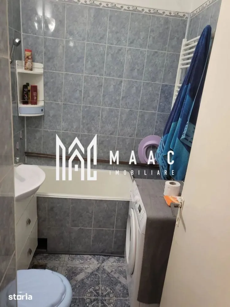 Apartament 2 camere | Nord | Centrala proprie | - MAAC Imobiliare vă propune spre vânzare un apartament cu 2 camere, situat în Zona Nord din Râmnicu Vâlcea, cu acces din Strada Republicii, într-o locație excelentă, aproape de Spitalul Județean, Liceul Sanitar și Grădinița Nord 1.

Poziționat la etajul 4, apartamentul este o alegere foarte bună atât pentru locuit, cât și pentru investiție, datorită amplasării într-o zonă cu cerere ridicată.

Caracteristici principale:
Apartament cu 2 camere
Suprafață utilă: 29 mp
Etaj 4
Se vinde complet mobilat și utilat
Disponibil pentru mutare imediată
Compartimentare:
Living
Dormitor
Bucătărie
Baie
Hol
Dotări:
Centrală termică proprie, nouă
Mobilier inclus
Electrocasnice incluse
Locuință pregătită pentru mutare
Avantaje:
Zonă foarte bine cotată
În apropierea Spitalului Județean și a Liceului Sanitar
Grădinița Nord 1 situată în spatele blocului
Acces rapid către magazine, farmacii, școli și mijloace de transport
Ideal pentru o persoană, un cuplu sau pentru investiție în vederea închirierii
Costuri reduse de întreținere

Datorită amplasării excelente și faptului că se vinde complet mobilat și utilat, această proprietate reprezintă o oportunitate excelentă pentru locuire sau investiție.

Pentru mai multe informații și programarea unei vizionări, echipa MAAC Imobiliare vă stă la dispoziție.ID 3206767