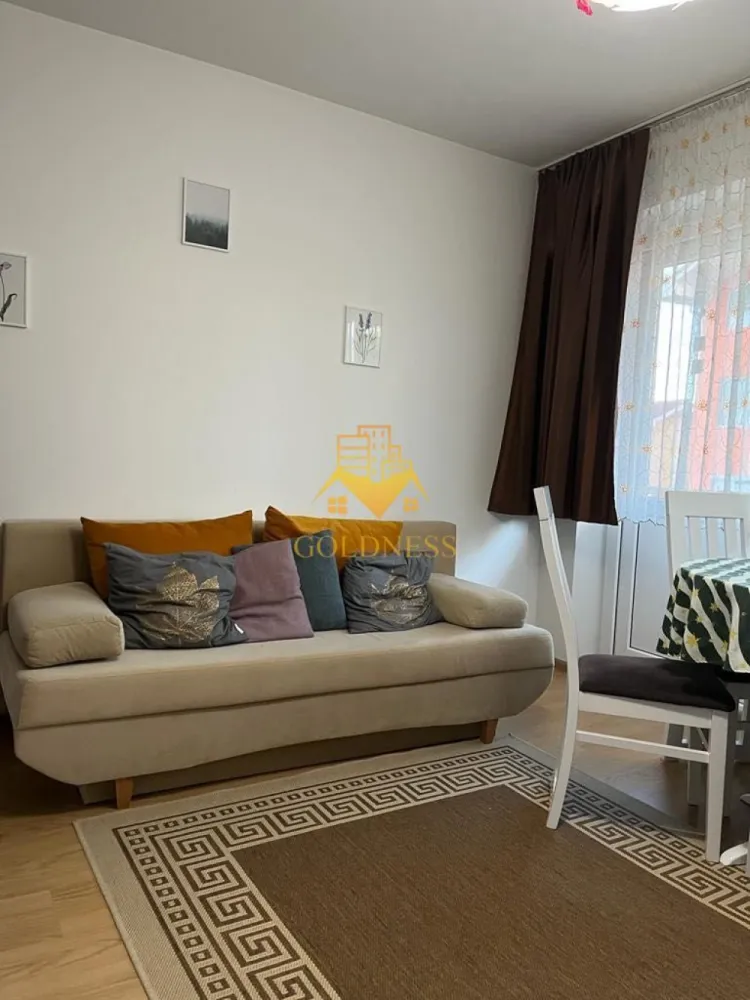 1 camera, Buna ziua, Lidl, Grand Hotel Italia, Fagului, Home Garden - GOLDNESS Imobiliare vă propune spre închiriere un apartament cu 1 camere complet mobilat și utilat, la etajul 2 într-un imobil de 4 etaje, în Cartierul Buna ziua.
Dispune de loc de parcare!
Se află în apropierea stațiilor de transport în comun, magazine, restaurante, spații verzi, farmacii, etc. 

Apartamentul este compartimentat astfel:
 - dormitor cu pat matrimonial, dressing, noptiere
 - bucătărie cu canapea extensibilă, complet utilată și mobilată, loc de servit masa 
 - baie cu cada, calorifer port prosop și dulap pentru depozitare.
 - balcon 4mp.

Imobilul este dotat cu toate cele necesare- centrală proprie, frigider, aragaz, hotă, mașină de spălat haine, etc. 

Dacă sunteți interesați de acest apartament și doriți să îl vizionați, dar și pentru alte oferte nu ezitați să ne contactați telefonic sau prin e-mail. Vă stăm la dispoziție!
Pentru intermediere se percepe un comision de 50% din prețul chiriei!
