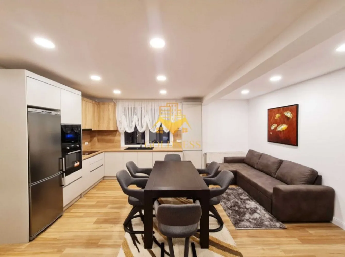 4 camere, modern, bloc nou, garaj, Europa, Mircea Eliade,Obsevatorului - GOLDNESS Imobiliare vă propune spre închiriere un apartament cu 4 camere complet mobilat și utilat, la etajul 3 într-un imobil de 3 etaje+ mansarda, în cartierul Zorilor. Apartamentul este compartimentat astfel: -3 dormitoare foarte spatioase,cu paturi matrimoniale, dressing, noptiere - living cu bucatarie open-space complet utilată, canapea extensibla, loc de servit masa, Tv LED -2 bai, ambele cu cabina de dus, calorifer port prosop inox și dulap pentru depozitare, iar una este și o vana. - balcon de 5 mp. Imobilul este dotat cu toate cele necesare- centrală proprie, mașină de spălat haine, masina de spalat vase, cuptor pe curent, cuptor cu microunde, chiuveta granit, frigider, plită pe inductie, hotă, TV LED in fiecare camera , etc. Se află în apropierea stațiilor de transport în comun, magazine, restaurante, spații verzi, farmacii, etc. Dispune de loc de parcare in garaj! Dacă sunteți interesați de acest apartament și doriți să îl vizionați, dar și pentru alte oferte sau detalii nu ezitați să ne contactați telefonic sau prin e-mail - goldnessimobiliare@gmail.com. Vă stăm la dispoziție! }}