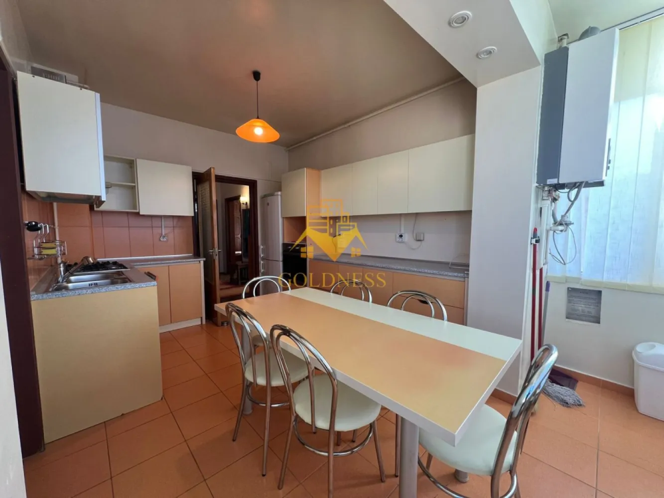 3 camere decomandate, Garaj, Hasdeu, Piezisa, UMF, USAMV, Clinicilor