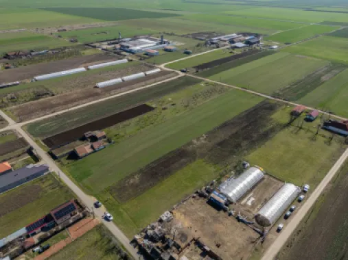 Teren 3.600 mp în Curtici, 2 fronturi stradale – La doar 20 km de Arad