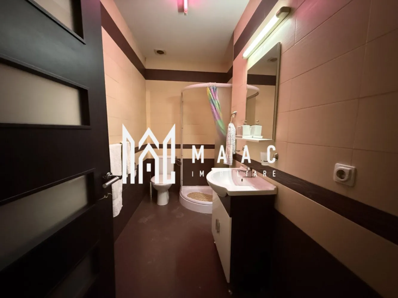 Casa individuala | 7 Camere cu baie proprie | Promenada