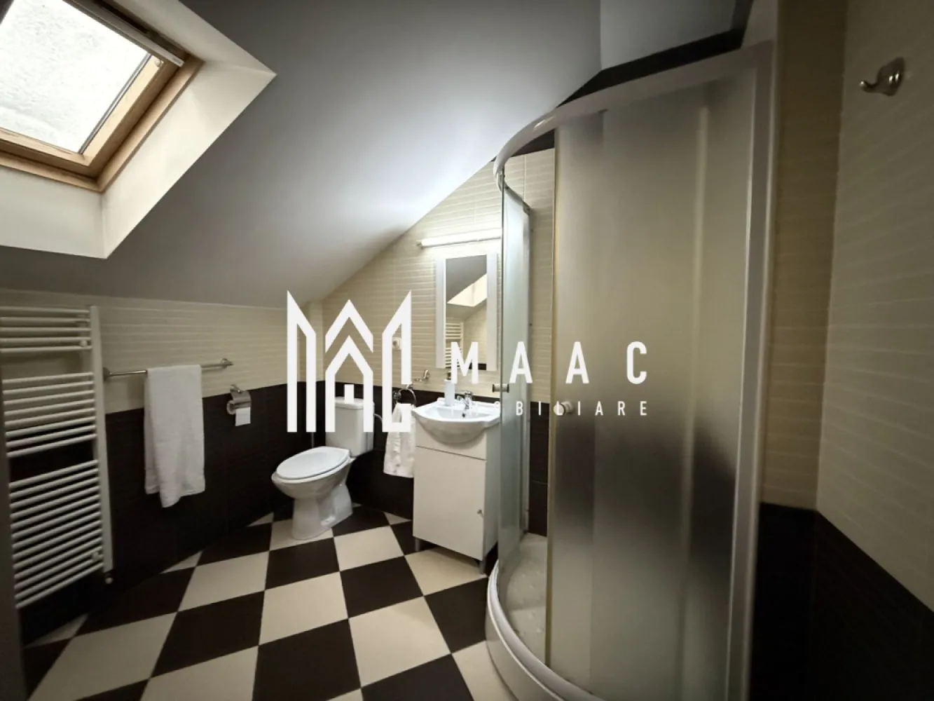 Casa individuala | 7 Camere cu baie proprie | Promenada