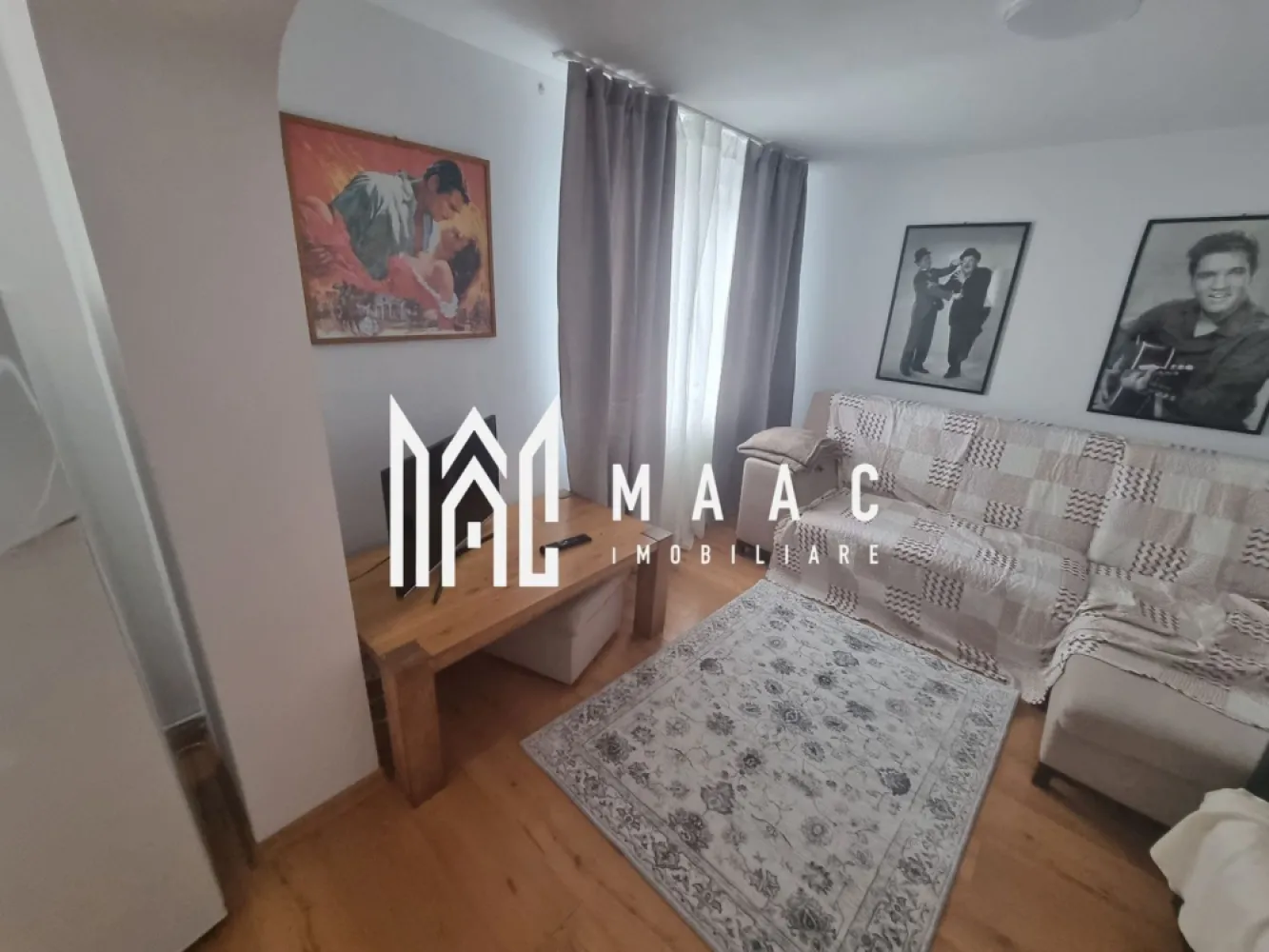 Apartament 2 camere | 51 MPU | Etaj 5 | Hipodrom 3 - MAAC Imobiliare vă propune spre vânzare un apartament cu 2 camere, situat la etajul 5 Apartamentul are o suprafață utilă de 51 mp și este amplasat într-o zonă bine dezvoltată, cu acces rapid la toate facilitățile necesare vieții de zi cu zi. Caracteristici proprietate: Suprafață utilă: 51 mp Etaj: 5 Structură solidă: Exterior din cărămidă Casa scării din BCA Pereți interiori din rigips Apartamentul se vinde exact ca în poze Avantaj important: Posibilitate de extindere în pod, pe întreaga suprafață a apartamentului – un real plus pentru cei care doresc spațiu suplimentar sau o investiție cu potențial. Localizare și facilități: Grădiniță de stat chiar la scara blocului Magazine alimentare, farmacie Școală și liceu în apropiere Stație de autobuz la câțiva pași Zona este practică, bine conectată și foarte potrivită atât pentru locuire, cât și pentru investiție. Pentru mai multe detalii precizati telefonic ca ati vazut anuntul cu ID: CP2906686 }}