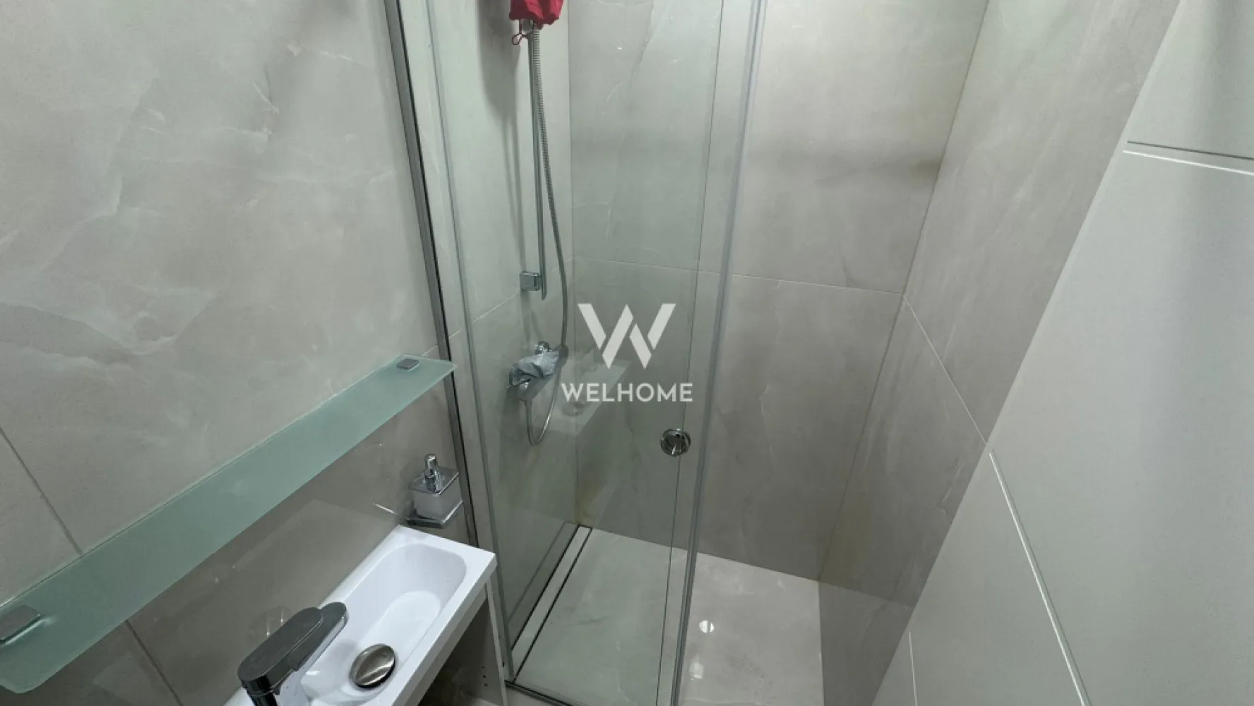 Apartament modern 3 camere - 90 mp utili + terasă - Str Iacob Bologa