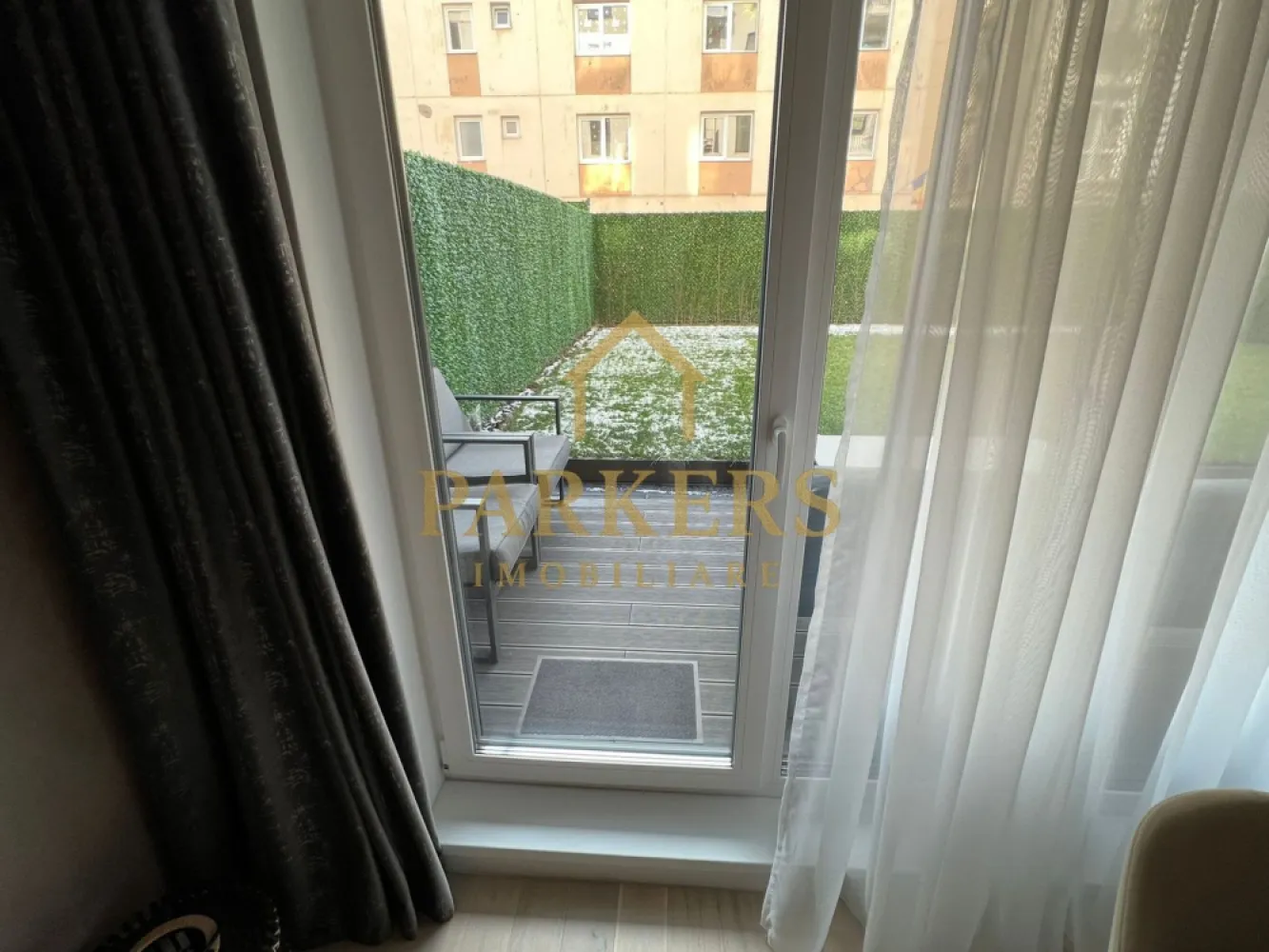 Apartament modern 2 camere și grădină proprie, semicentral-Record Park