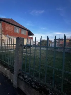 BRASADAS vinde casa in zona 14 Mai.