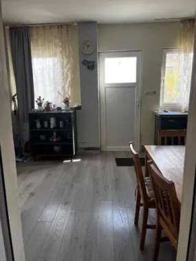 BRASADAS vinde casa in zona 14 Mai.