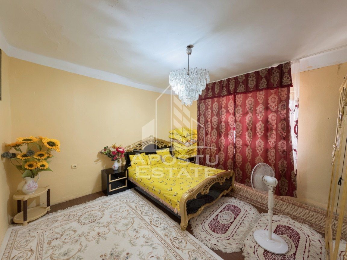 Casa de vanzare, teren 225 mp, zona Fratelia, Bujorilor, Timisoara