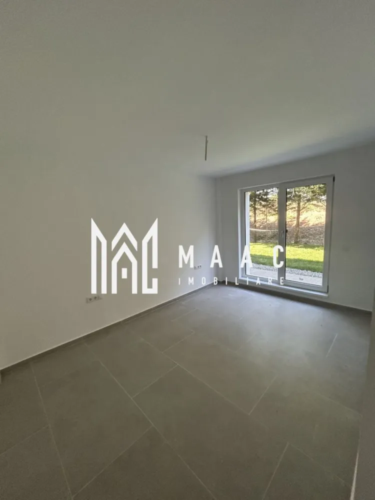 Apartament 3 camere Sibiu | Exterior Vest | terasă, 2 băi - Apartament de vânzare cu 3 camere în Sibiu, în zona Exterior Vest, dispus pe etajele 1 și 2, cu 61,4 mp utili, terasă și 2 băi, într-un imobil finalizat în 2023.

Detalii proprietate:
• Suprafață utilă: 61,4 mp
• Compartimentare: decomandat, cu living și bucătărie open-space, 2 dormitoare, 2 băi și hol
• Terasă de 7 mp
• Imobil finalizat în 2023, construcție din cărămidă
• Stadiu interior: ultrafinisat, confort 1
• Orientare sud-est
• Încălzire în pardoseală în toate încăperile și pompă de căldură individuală
• Tâmplărie PVC premium, profil cu 7 camere, geamuri tripan și izolație exterioară de 20 cm
• Loc de parcare inclus

Apartamentul este amplasat în ansamblul rezidențial DaVinci Homes Cristian, o zonă apreciată pentru spațiile verzi, aleile pietonale, traficul redus și priveliștea către Munții Cindrel. Locația oferă acces rapid către Sibiu și un cadru liniștit pentru locuire.

Cod anunț CP3208486. Contactați-ne pentru detalii suplimentare și programarea unei vizionări.

Conținut optimizat cu AI, aprobat de agent uman.