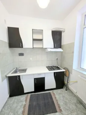 De inchiriat apartament cu o camera ultracentral, et. 1, 320 euro