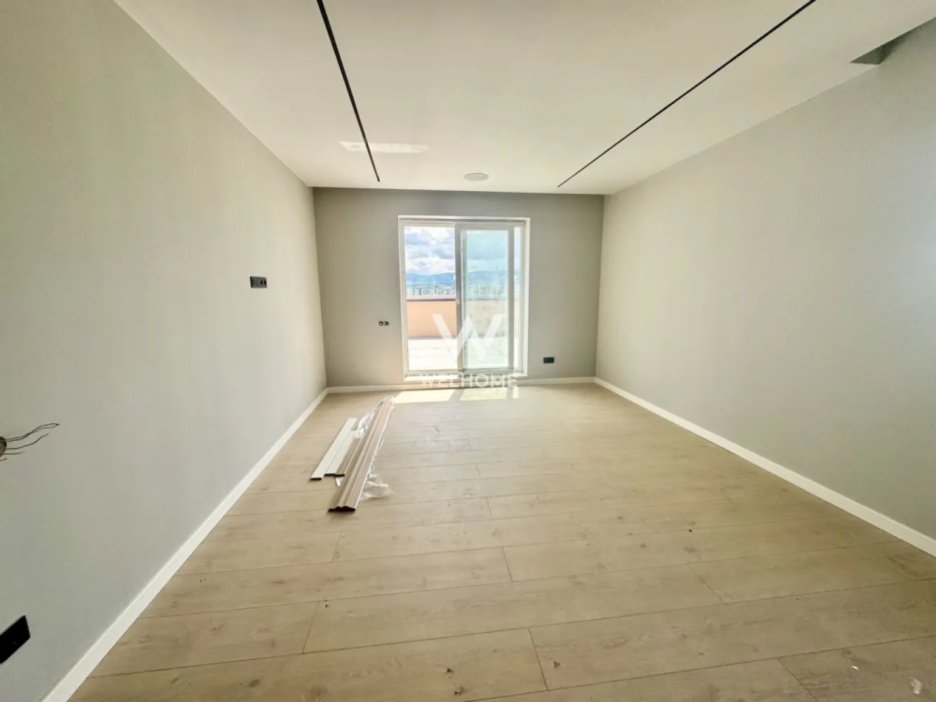 Penthouse cu terasa de 200 mp, Sibiu, COMISION 0