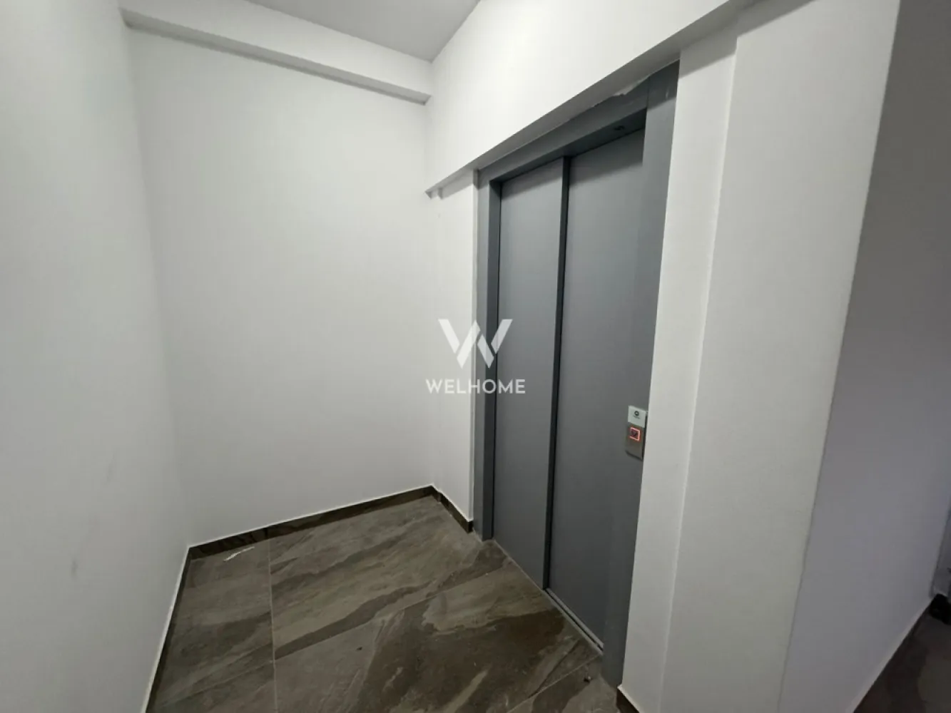 Penthouse cu terasa de 200 mp, Sibiu, COMISION 0