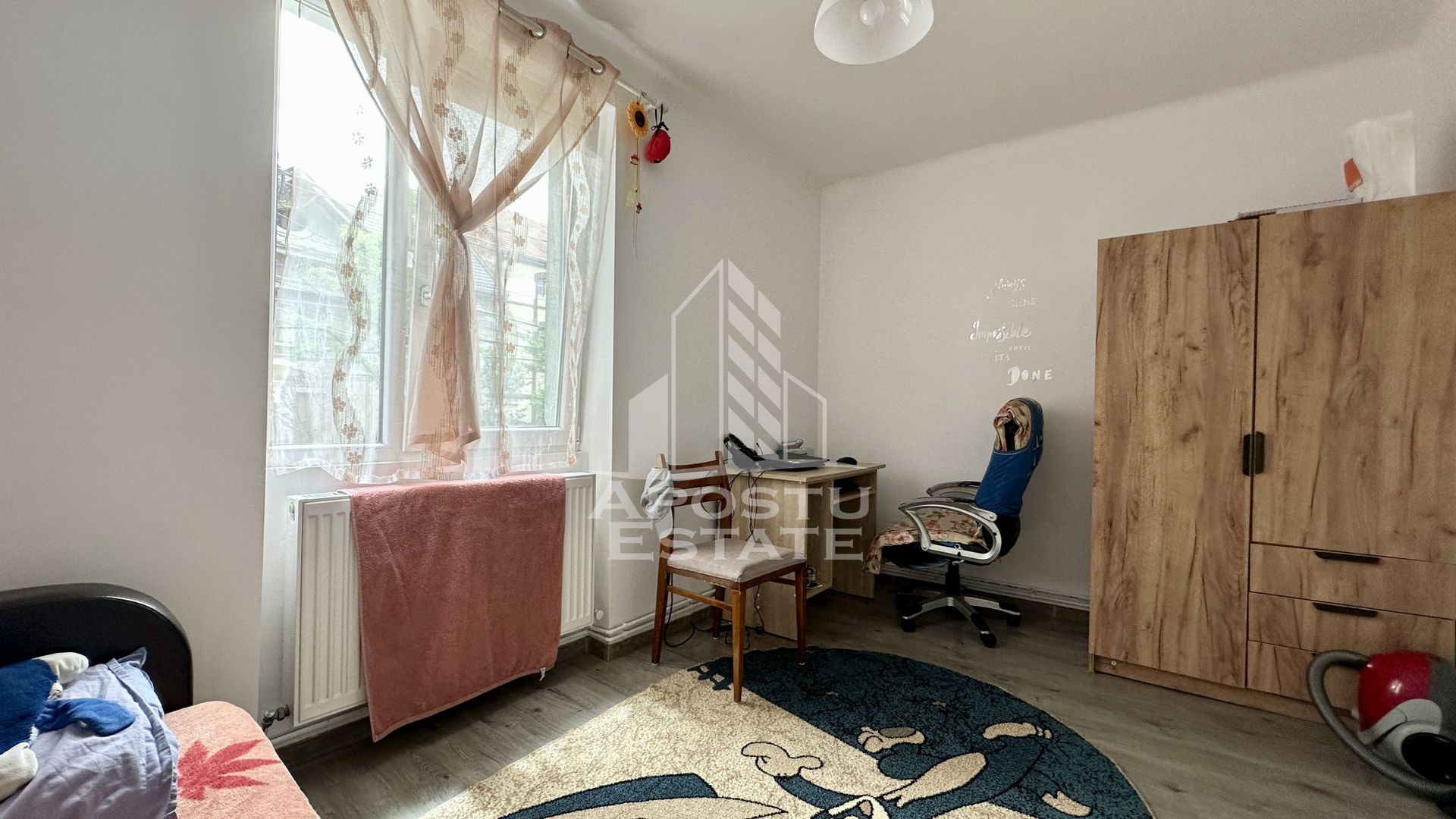 Apartament cu 2 camere, etajul 1, Universitatea de Vest