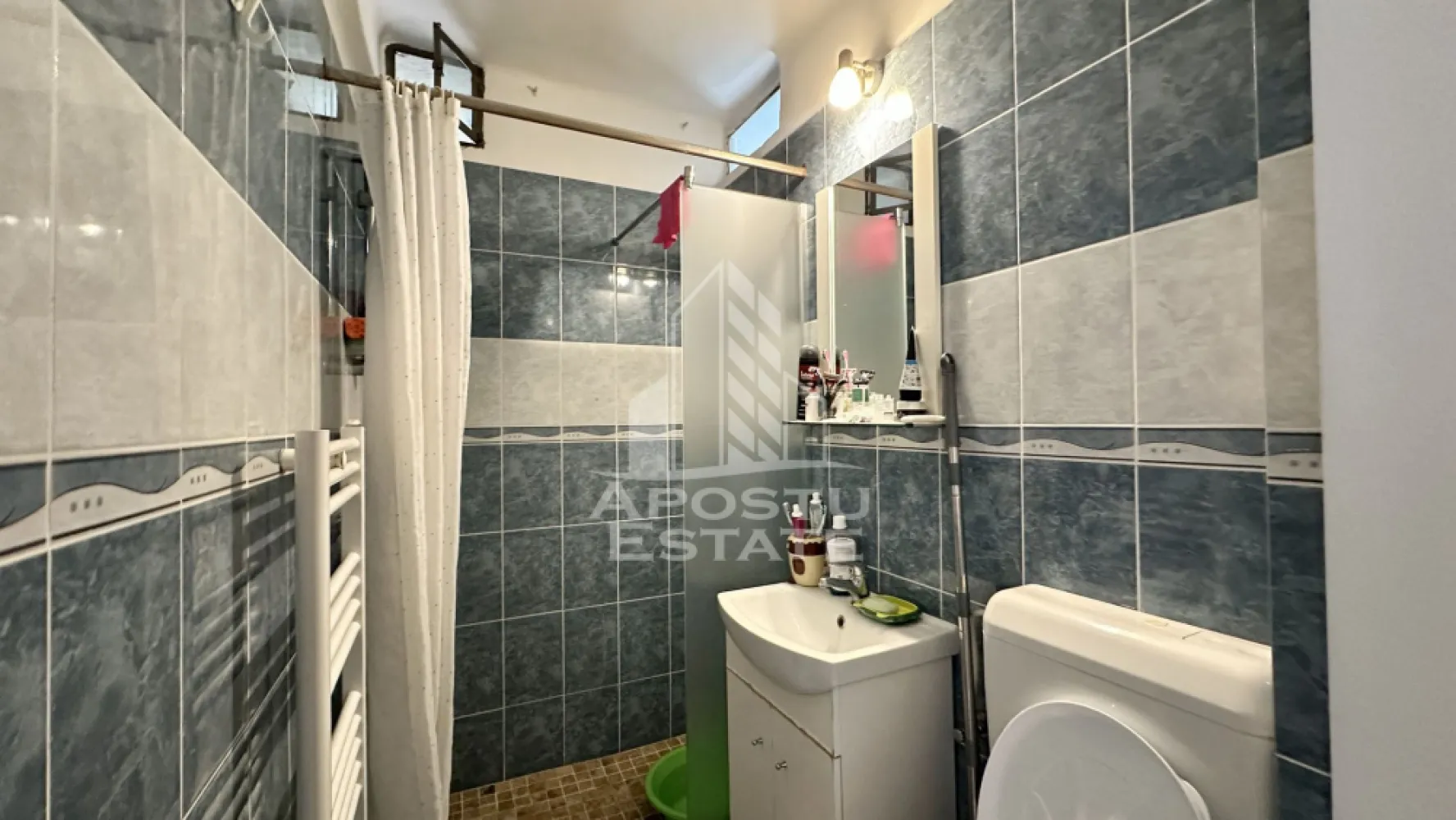 Apartament cu 2 camere, etajul 1, Universitatea de Vest