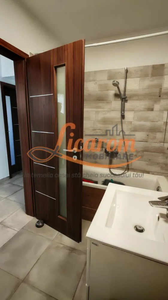 Apartament 2 camere,decomandat,bloc NOU,zona Judetean,mobilat,utilat