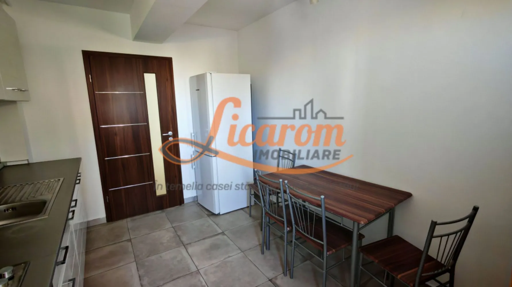 Apartament 2 camere,decomandat,bloc NOU,zona Judetean,mobilat,utilat