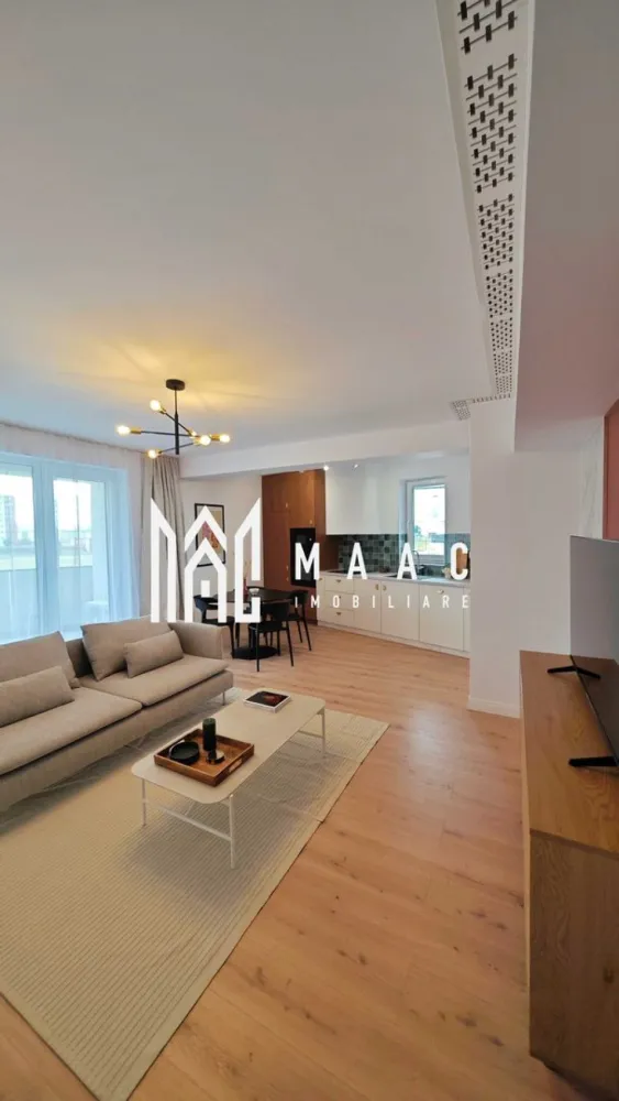 Apartament 3 camere decomandat | Șelimbăr | 74 mp, 2 băi - Apartament cu 3 camere decomandat în Șelimbăr, în complexul Evolution Apartments, cu 74 mp utili, 2 băi și 2 balcoane spațioase, disponibil la prima închiriere.

Detalii proprietate:
• Suprafață utilă: 74 mp
• Compartimentare: living cu bucătărie open-space, 2 dormitoare, 2 băi
• Etaj 2 din 6, într-un imobil finalizat în 2024
• Stadiu interior: ultrafinisat, confort lux
• 2 balcoane spațioase, de 12 mp și 9 mp
• Bucătărie complet mobilată și utilată, cu electrocasnice încorporate
• Încălzire în pardoseală și aer condiționat
• Interfon video inteligent și loc de parcare exterior inclus
• Orientare sud-est, cu lumină naturală plăcută pe parcursul zilei
• Nu se acceptă animale de companie

Zonă și acces:
Complexul oferă acces facil către Shopping City Sibiu, supermarketuri, restaurante, farmacii și principalele căi de acces către oraș. Poziționarea în Șelimbăr îl recomandă pentru un stil de locuire modern, cu acces rapid la punctele de interes din zonă.

Cod anunț CP3208643. Contactați-ne pentru o vizionare și pentru toate detaliile legate de această proprietate disponibilă acum la închiriere.

Conținut optimizat cu AI, aprobat de agent uman.