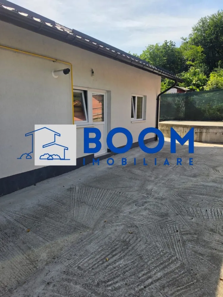 Casa 4,5 Km de Rm. Valcea | Centrala pe gaz | Mutare imediata
