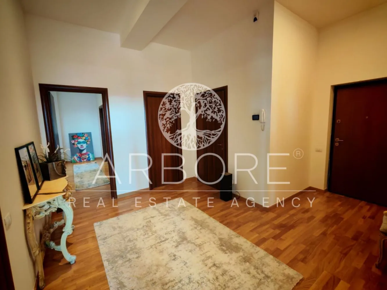 Penthouse 5 camere 250 mp lângă Ambasada SUA , zona Băneasa București