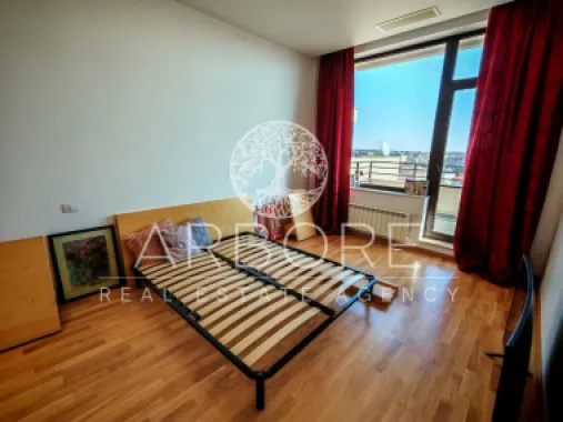 Penthouse 5 camere 250 mp lângă Ambasada SUA , zona Băneasa București