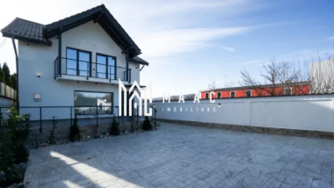 Logo MAAC IMOBILIARE logo