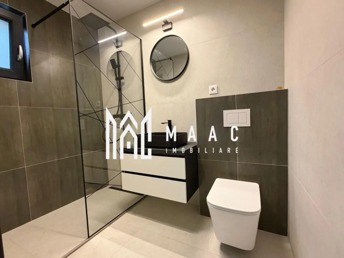 Apartament 4 camere I Curte 200 mp I 4 băi I Predare la cheie I Comision ZERO