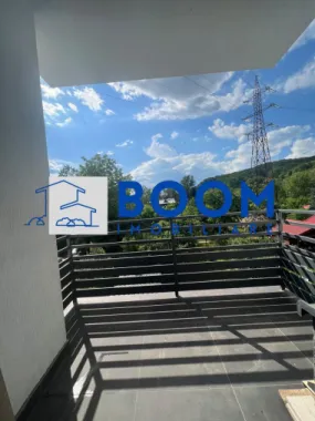 Apartament 3 camere decomandat | Central, Râmnicu Vâlcea | 73 mp, parcare, 2024