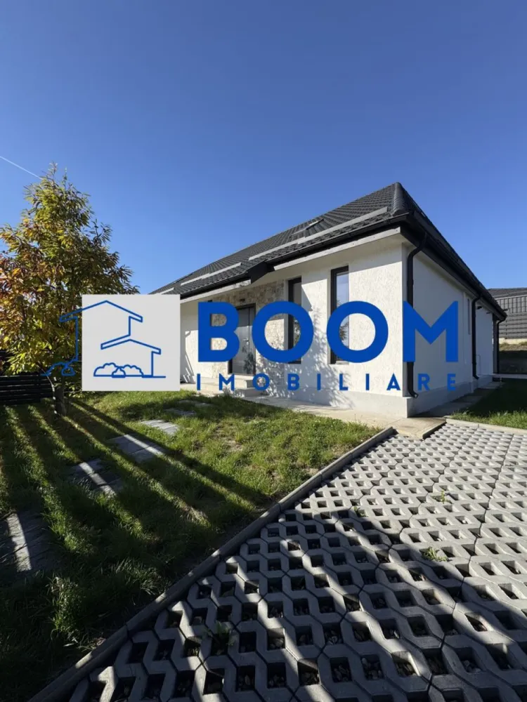 Casa 4 Camere | Teren 300MP | Zona - Vladesti Priporu - BOOM Imobiliare va propune spre vanzare o casa P+M in Vladesti - Priporu

An finalizare 2025,stare noua nelocuita,finisata si functionala 100%

suprafata teren 300mp

supr.construita -165mp

terasa acoperita -20mp

1.Compartimentare interioara: 

-parter: camera zi+bucatarie deschisa , birou, dormitor baie cu wc lavoar cada camera tehnica debara spatiu depozitare

-etaj - suita matrimoniala cu dressing room si baie(lavoar wc cada) 

2.Sistem constructiv:

-structura mixta Beton Armat si zidarie DUROTHERM 30S-parter,mansarda sarpanta din lemn+OSB3 tratate si ignifugate

-invelitoare tabla otel RODACH GERMAN SIMETRIC profilata vopsita negru mat
-termosistem cu polistiren 10cm EPS80 + tencuiala decorativa Webber si tamplarie PVC Salamander ROTO Click culoare gri cu geam termopan 4SEASONS

-instalatii sanitare termice teava PPR, elemente cupru, PHDE, toate zonele cu pardoseala incalzita iar in dormitoare radiatoare panouri otel

-instalatii electrice cupru si aparate montate(prize,intrerupatoare Panasonic + corpuri iluminat LED in bai si casa scarii)

-finiaje interioare tencuieli cu gled ipsos, compartimentari rigips cu zugraveli lavabile,
 placari faianta bai si bucatarie, scara interioara placata gresie, pardoseli parchet laminat 8mm in dormitoare,gresie bai si bucatarie living room,
 bai complet utilate(cada,vas WC,lavoar) 
usi de interior CLASSEN GERMAN OAK

-curtea exterioara- cu gradina amenajata(fara plante), 1loc parcare alei acces pavaj, trotuare perimetrale betonate, gard lateral beton sipca metal 
porti acces front stradal metal usi garaj automate cu 2telecomenzi
 
3.Utilitati:
-bransamente utilitati- curent electric 220VHidroelectrica
- apa si canalizare APAVIL, 
-gaz Engie (centrala IMMERGAS VICTRIX Terra 28kw montata inclusa cu ISCIR efectuat) -

CP3195750