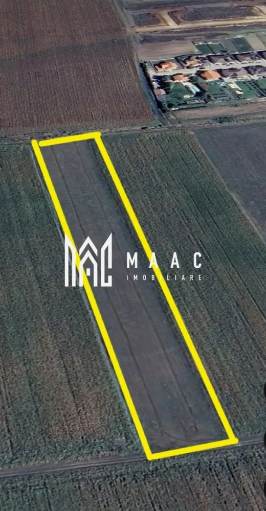 Teren | Intravilan | 500 mp | PUZ-Aprobat | Șura Mică - MAAC Imobiliare vă propune spre vânzare o parcelă de teren intravilan, într-o zonă în plină dezvoltare, parte dintr-un viitor cartier rezidențial. Caracteristici: -Suprafață parcelă: 500 mp - Front stradal: 18 ml - PUZ Aprobat - Utilități la aproximativ 500 m , pentru racordare aprox. 150 euro pe mp -Drum de acces privat, care urmează pe viitor să fie pietruit -drum cotă parte -Lot 3 Terenul este ideal pentru construcția unei case, într-o zonă liniștită, și în continuă dezvoltare. Pentru mai multe detalii tehnice și programarea unei vizionări, contactați-ne și specificați codul proprietății ID: CP2958483. }}