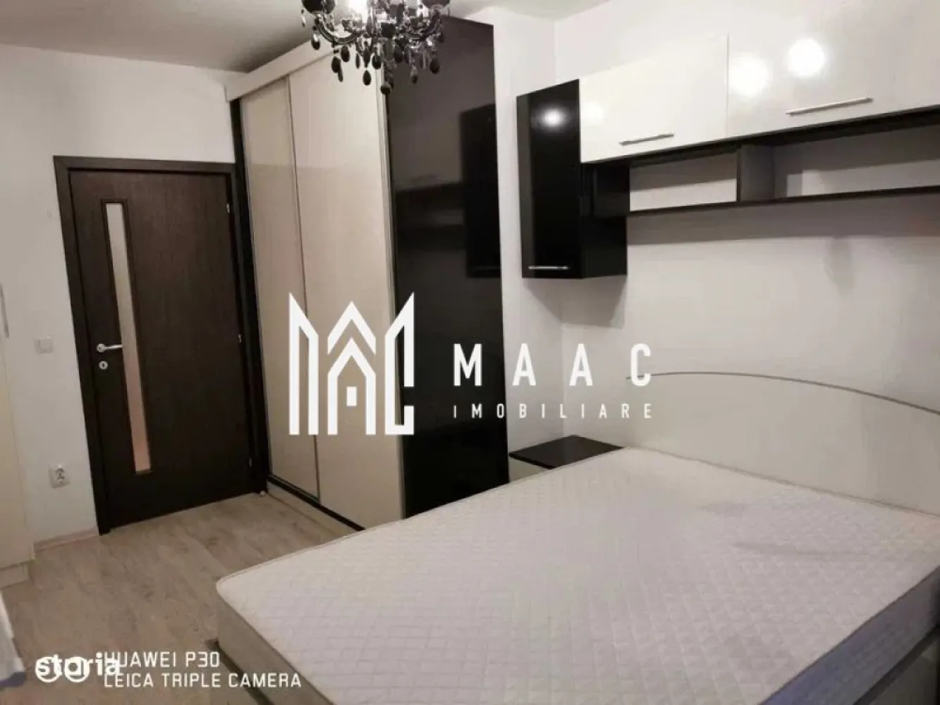 Apartrament 2 camere | Decomandat | Etaj 3 | Zona Turnisor - MAAC Imobiliare vă propune spre vânzare un apartament cu 2 camere, situat în cartierul Alma. Apartamentul se află la etajul 3 al unui imobil bine întreținut și are o suprafață utilă de 48 mp, compartimentată eficient pentru confortul zilnic: Living cu bucătărie deschisă, complet mobilată și utilată cu electrocasnice Dormitor confortabil Baie cu geam pentru ventilație naturală Hol cu spațiu de depozitare Balcon. În plus, proprietatea beneficiază de loc de parcare dedicat Apartamentul se vinde mobilat și utilat Pentru mai multe detalii precizati telefonic anuntul cu ID: CP2761416. }}
