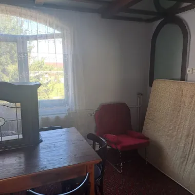 BRASADAS vinde prin REPREZENTARE EXCLUSIVA casa 8 cam 450mp.