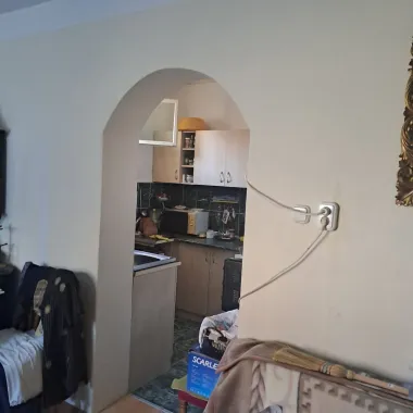 BRASADAS vinde prin REPREZENTARE EXCLUSIVA casa 8 cam 450mp.