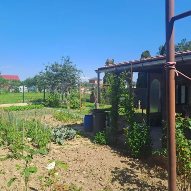 BRASADAS vinde prin REPREZENTARE EXCLUSIVA casa 8 cam 450mp.