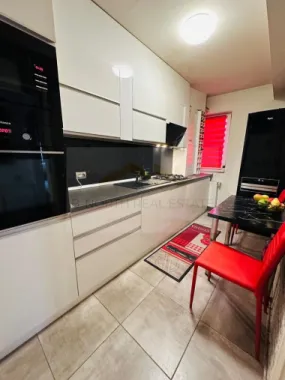 Apartament 2 camere de închiriat | Str. Luică | Parcare inclusă | Bloc 2019
