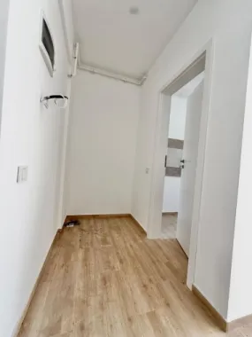 Garsoniera cartier Militari Residence - mutare imediata!!