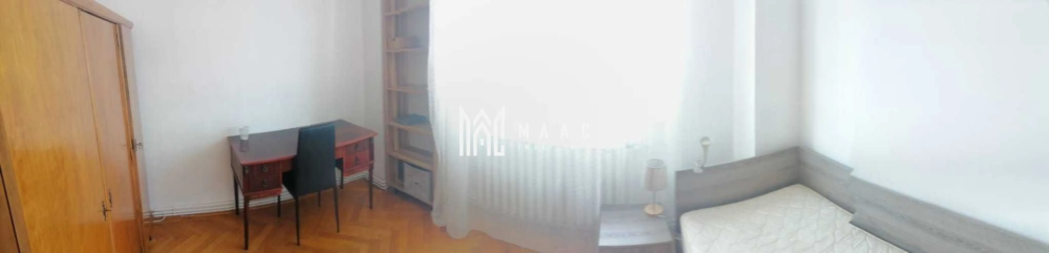 Apartament 4 camere semidecomandat | Hipodrom 2, Sibiu | 100 mp, 2 băi - Spațiu generos pentru locuire pe termen lung în Hipodrom 2, Sibiu: apartament cu 4 camere, 100 mp utili și 2 băi, complet mobilat și utilat, situat la etajul 6 al imobilului.

Detalii proprietate:
• Suprafață utilă: 100 mp, suprafață construită 140 mp
• Compartimentare semidecomandată, cu living, 3 dormitoare, bucătărie separată, 2 băi, hol și spații de depozitare
• Etaj 6 din 6, orientare est
• Stare interioară bună, apartament complet mobilat și utilat
• Bucătărie complet echipată, frigider și mașină de spălat rufe
• Centrală termică proprie
• An construcție imobil: 1970
• Se acceptă animale de companie

Localizarea în zona Hipodrom 2 oferă acces rapid către supermarketuri, centre comerciale, farmacii, școli, grădinițe, restaurante, cafenele, bănci și stații pentru transportul în comun. Principalele zone de interes ale orașului sunt ușor accesibile, ceea ce susține un ritm de locuire practic și bine conectat.

Pentru detalii suplimentare și programarea unei vizionări, contactați echipa MAAC Imobiliare. Cod anunț CP3209103.

Conținut optimizat cu AI, aprobat de agent uman.
