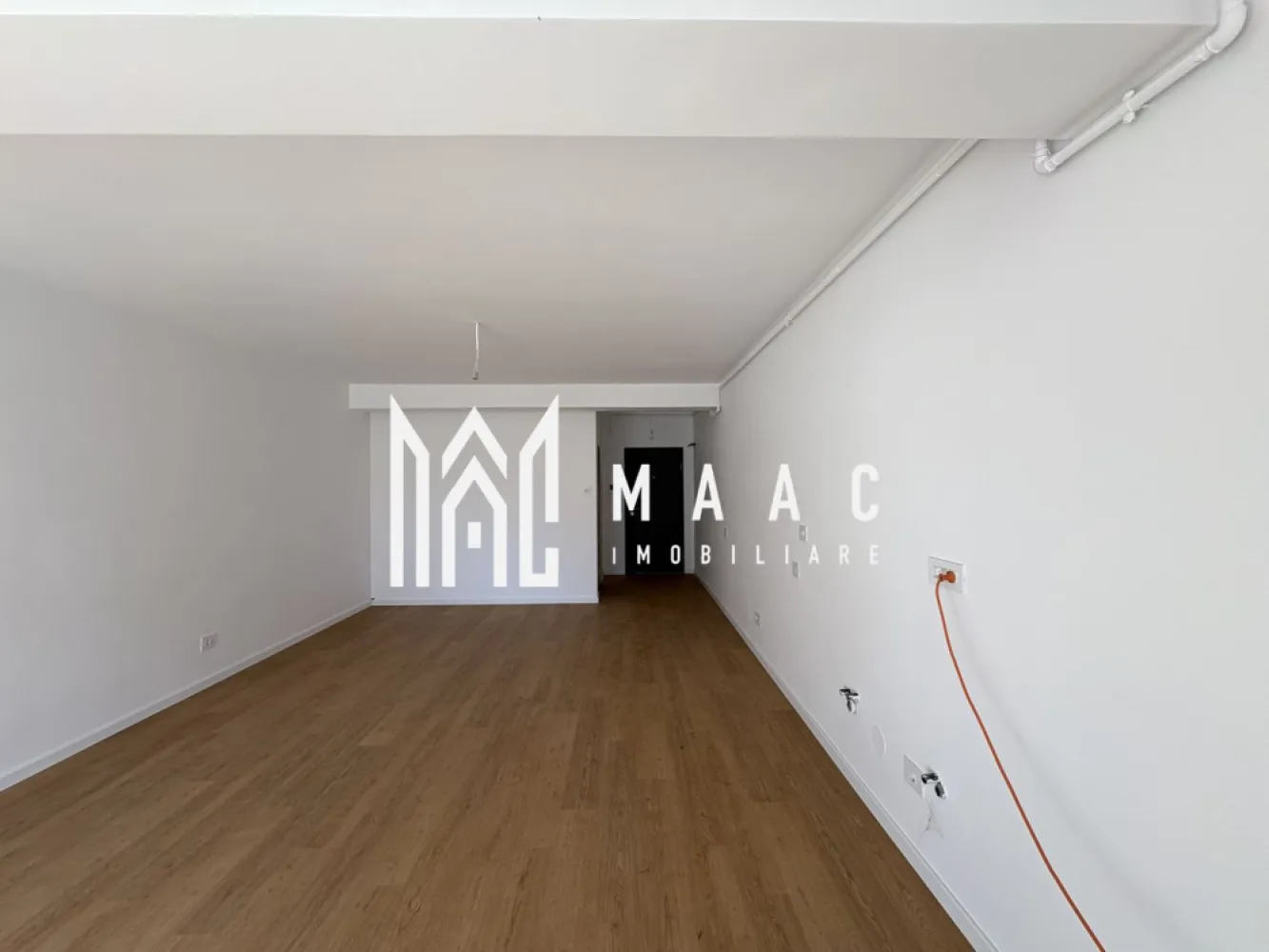 Garsonieră 37mp I Balcon I Parcare I La Cheie I