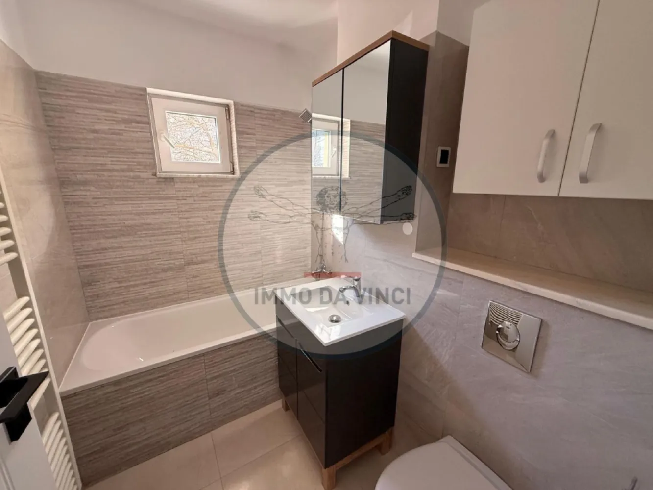 Apartament 4 camere finisat modern Zona Aurel Vlaicu
