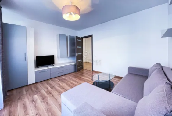 Apartament de inchiriat 2 camere decomandat zona Iulius Mall