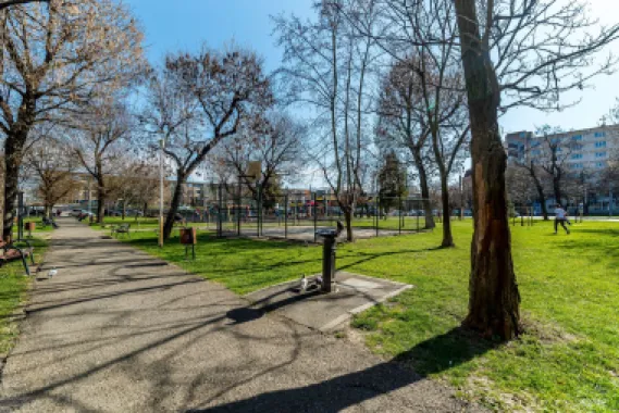 Apartament cu 3 camere în Podgoria Arad, vedere frumoasă, 2 balcoane