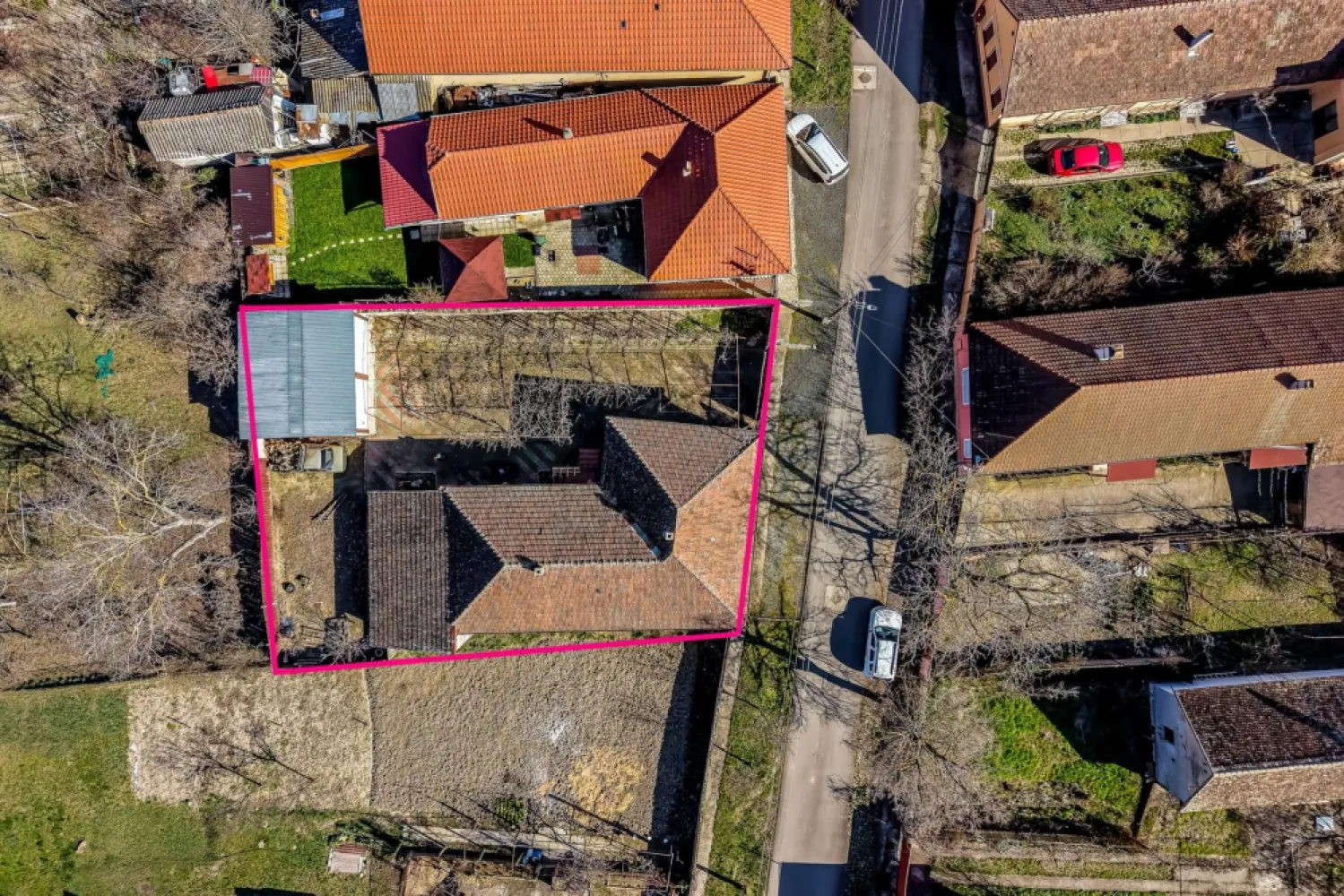 Casa ideală pentru familie: școală la 3 min + anexă pentru bunici