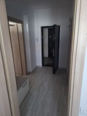 BRASADAS inchiriaza ap cam etaj 5/5 Metalurgiei.