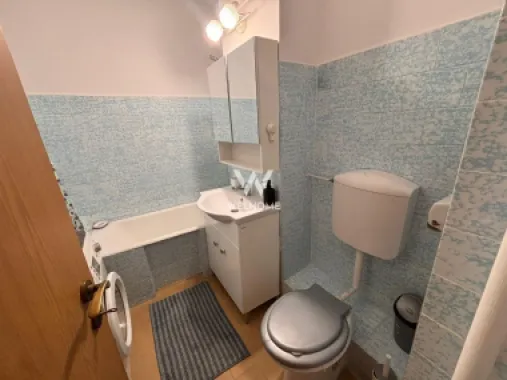 Apartament 2 camere decomandat cu pivniță